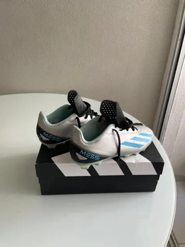 Chuteira messi edição limitada