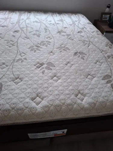 Cama Box Queen