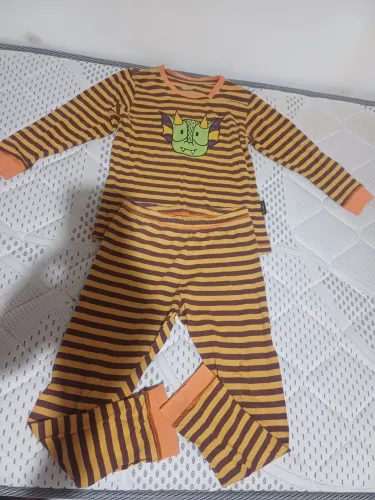 Pijama BB Básico tamanho 06 ,excelente estado de conservação material 100% algodão, 