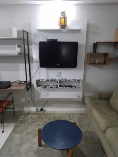 Apartamento em Moema com 40m², 1 quarto e 1 vaga e serviços.