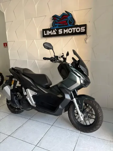 VENDO OU TROCO HONDA ADV 150 2024 ( LIMAS MOTOS)