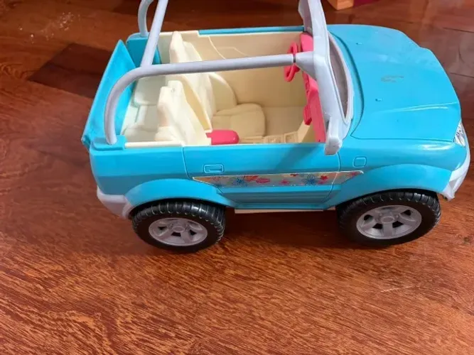 Carro para Barbie