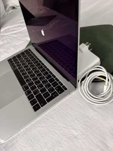MacBook Pro 13 (2017)