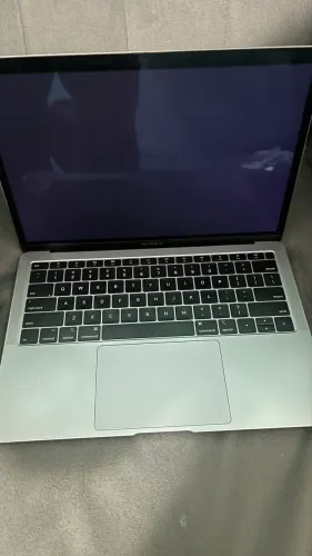 MacBook Air 13? Retina - 2018 | 8GB RAM | macOS Sonoma