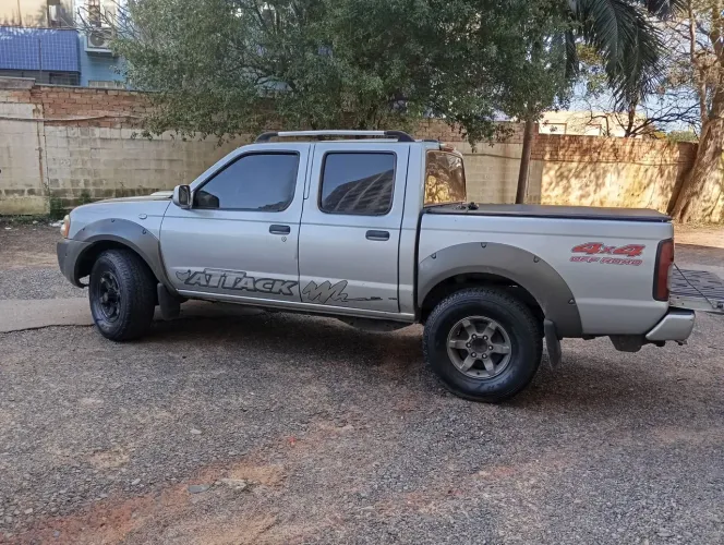 Nissan Frontier Se/se Strik/one CD 4X4 2.8 Dies 2003
