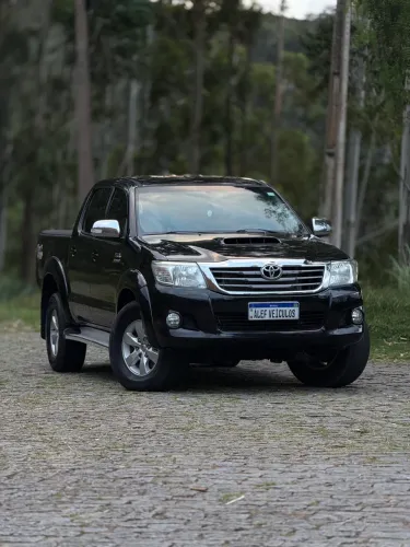 Toyota Hilux CD SRV D4-d 4X4 3.0 TDI Diesel AUT 2014