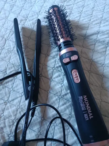Escova giratória e prancha 