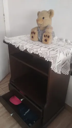 Comoda mogno para acessórios 