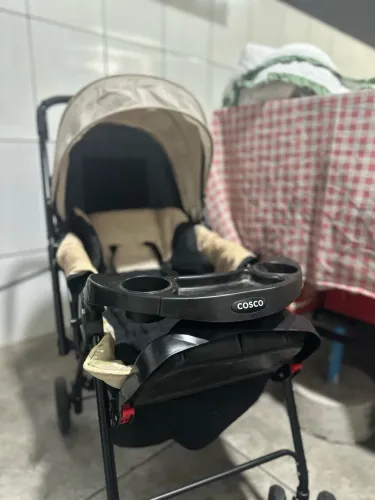 Carrinho de bebê cosco