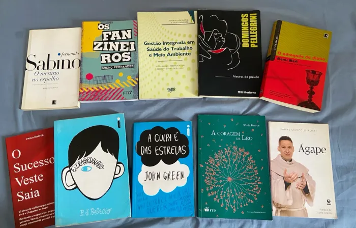 diversos livros $20 cada