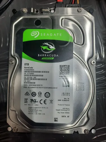 HD Seagate Barracuda 8TB com pouquíssimo uso, em perfeito estado!