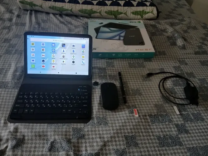 Tablet/Notbook Tablet Computador novo na caixa todoa os itens