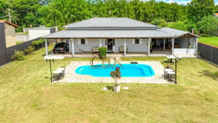 Chácara com 3 dormitórios à venda, 1500 m² por R$ 1.100.000 - Mandú - Pindamonhangaba/SP