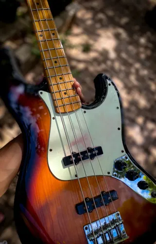 Baixo Jazz Bass Tagima