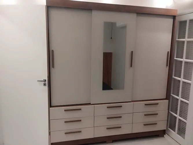Guarda roupa