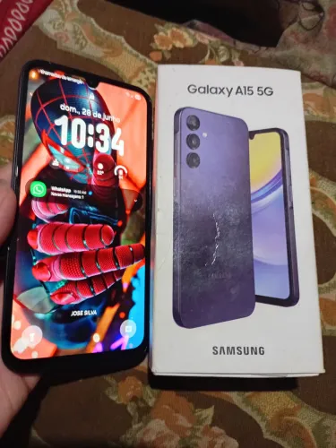 Samsung Galaxy A15 5G 128GB 6GB detalhe pequena trinca na tela mas não interfere em nada