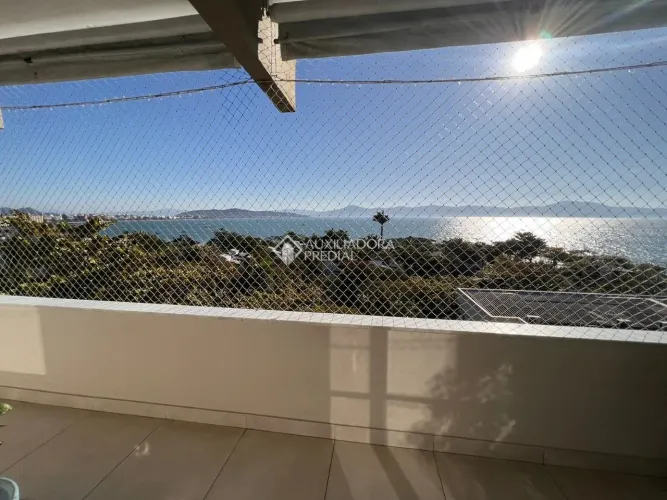 APARTAMENTO COM VISTA MAR E ACESSO PRIVATIVO À PRAIA - CANAJURÊ