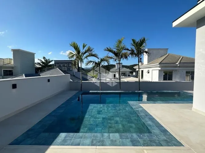 CASA COM 3 DORMITÓRIOS SENDO 1 SUÍTE NO BAIRRO PEDRA BRANCA EM PALHOÇA - SC À VENDA POR R$