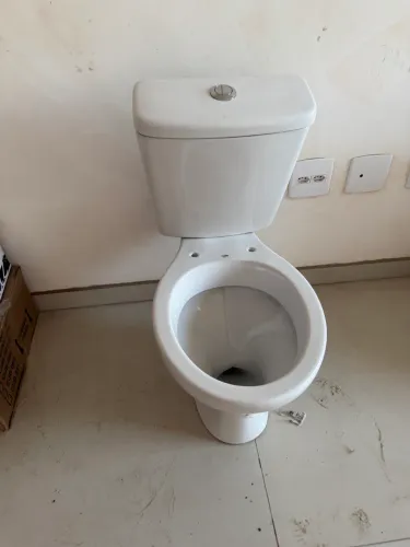 Vaso sanitário novo