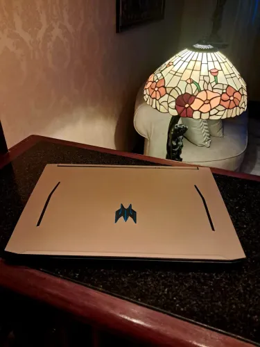 Notebook Acer Predator Helios 300 novíssimo 