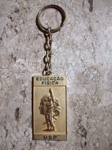 Chaveiro antigo Ed. Física USP