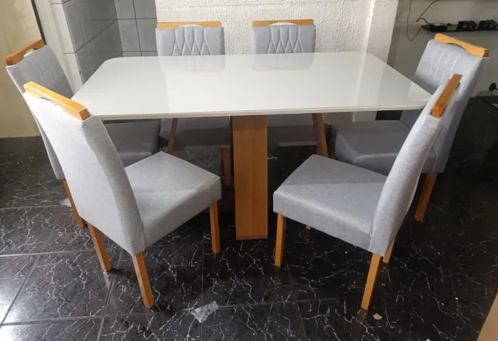 Mesa de jantar Petra com 6 cadeiras