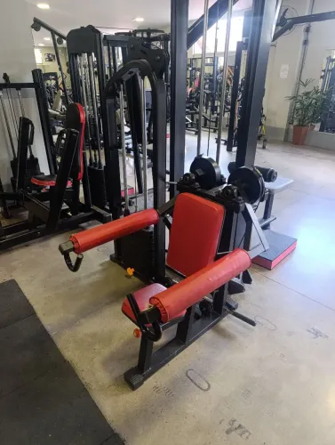 Equipamentos de academia 