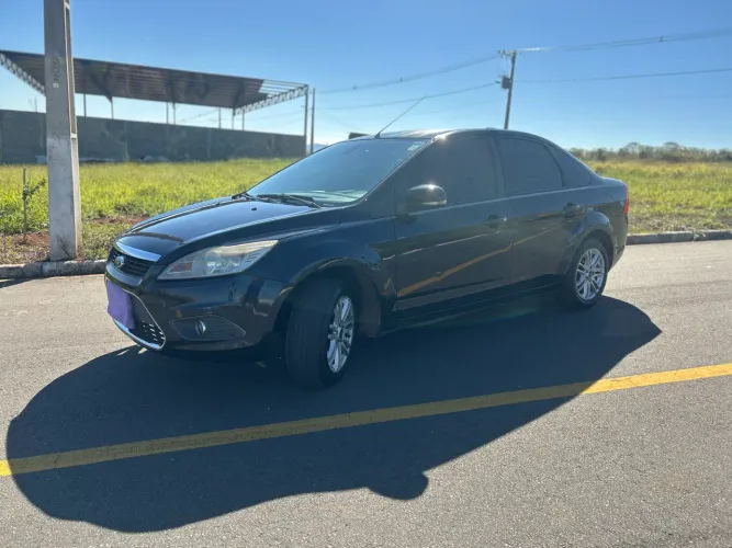 Ford Focus Sedan 2.0 16v/2.0 16V Flex 4P 2012