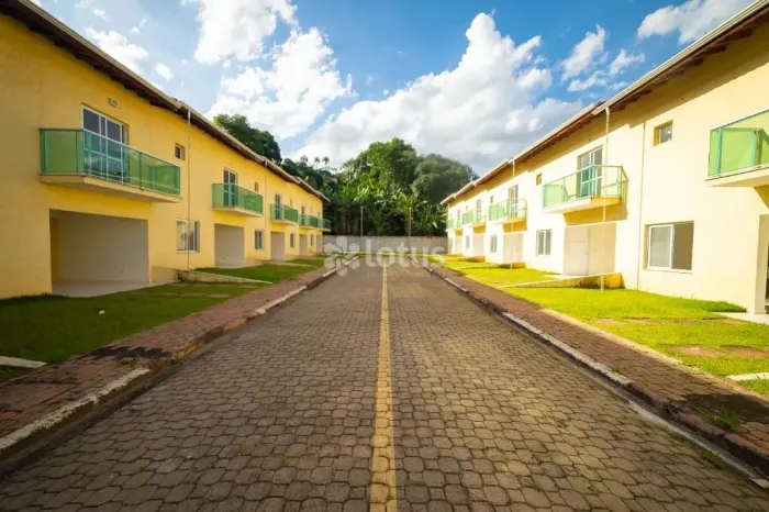 Casas a venda em condomínio 3 quartos 1 suíte com closet 2 vagas Polvilho Cajamar SP
