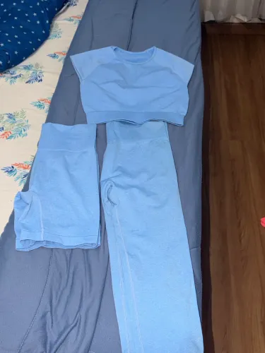 Roupas femininas 