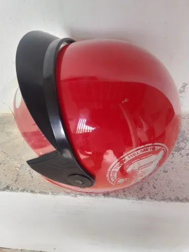 CAPACETE