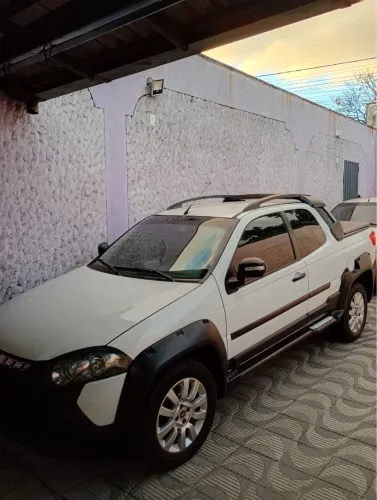 Fiat Strada Adventure1.8/ 1.8 Locker Flex CD 2014