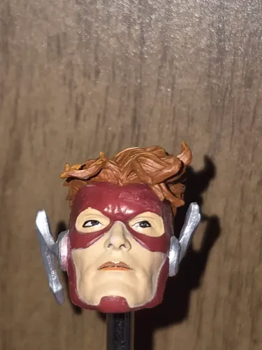 head sculpt Wally West (Flash) MCFARLANE + efects