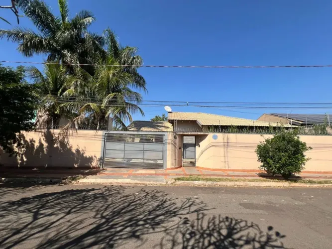 móvel com dois terrenos no Vilas boas