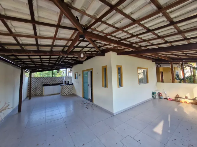 Casa 2/4 com Gourmet abrantes 