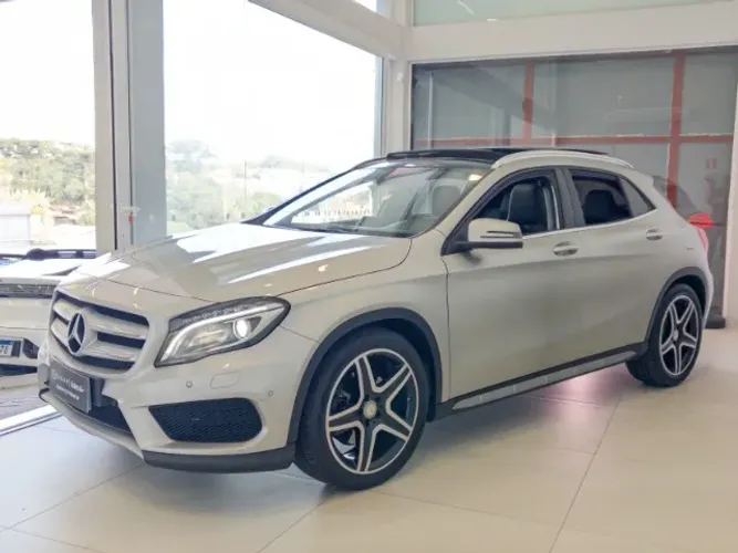 Mercedes-Benz GLA 250 Sport 2.0 TB 16V 4X2 211cv Aut. 2017