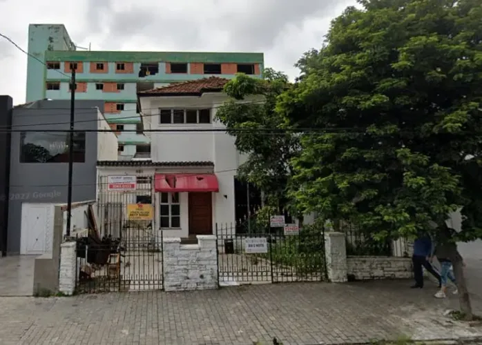 Casa comercial na Rua Dona Germaine Burchard, 491 500 m²