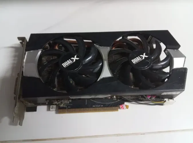 Placa de Vídeo AMD Radeon R9 270x 4GB