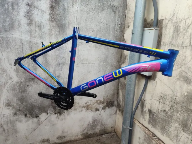 Quadro de Bicicleta + pedivela absolute 3 marchas