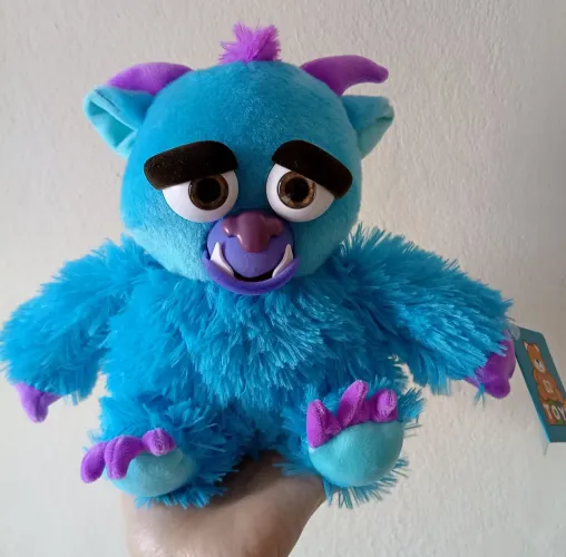 Feisty monstrinho azul