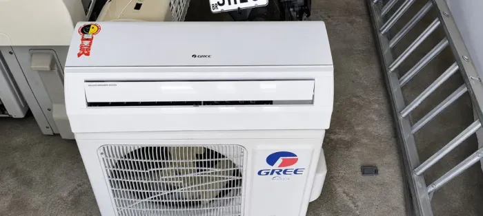 Ar condicionado 9k gree semi novo Com instalação 