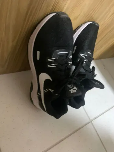 Tênis Nike Just do it.