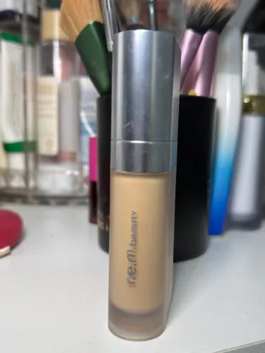 base ariana grande rem beauty sweetener foundation light 4g
