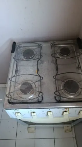 Vendo fogão usado