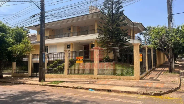 Casa com 5 dormitórios à venda, 722 m² por R$ 2.950.000,00 - Jardim Upon The Hills - Maria