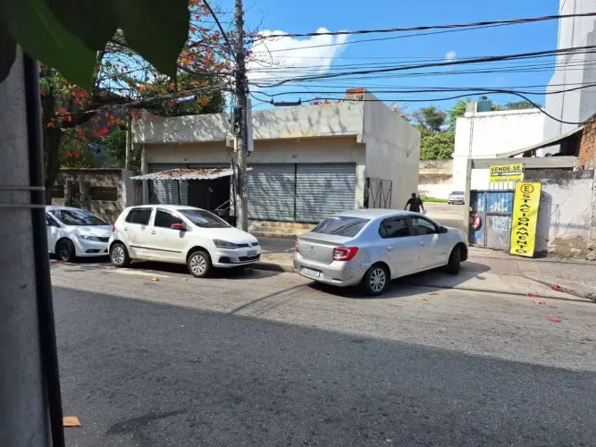 Terreno comercial 760 metros e 2 loja novas com documento R.G.I centro Santa Cruz R$2 200.