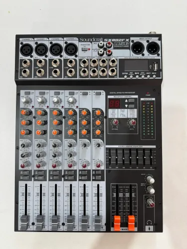 Mesa de som Soundcraft SX802FX USB
