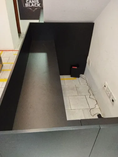Balcão de loja planejado 