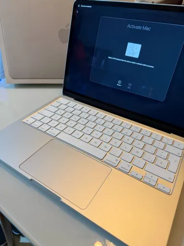 MacBook Neo 8gb/256gb