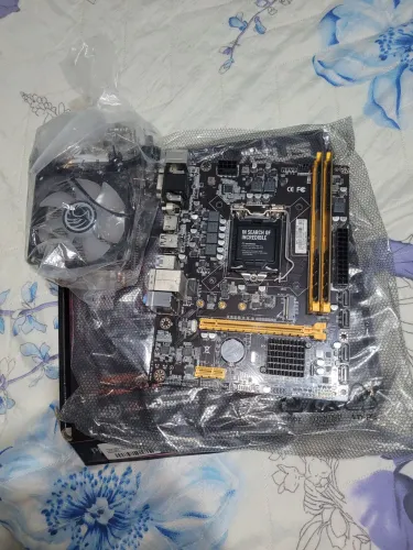 Placa mãe com memória RAM